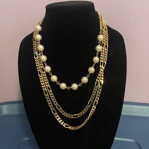 Vintage Richelieu faux pearl and chain necklace